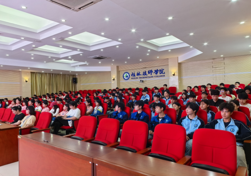 我院成功开展第一届读书节诵读分享会活动